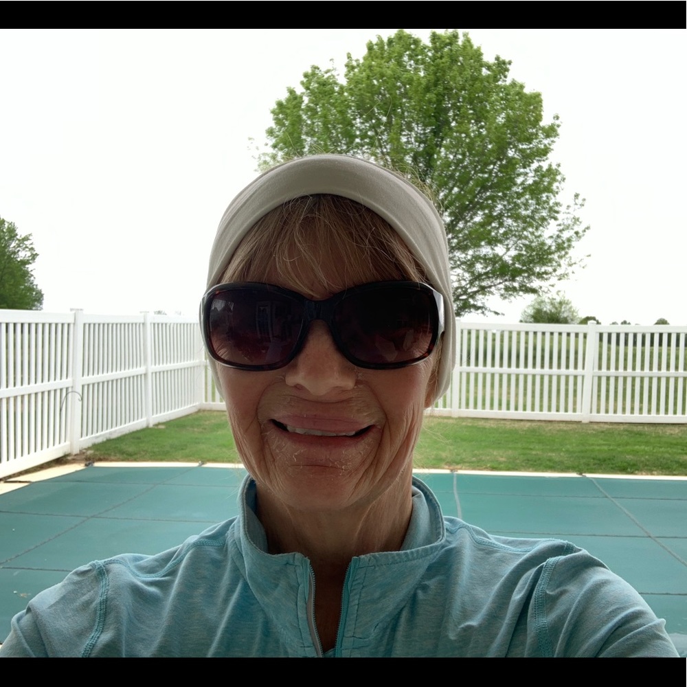 Meet your Posher, Connie